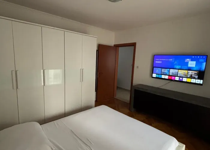 Mladeng Apartament