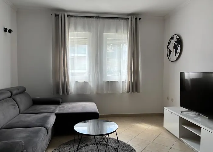 Apartament Mladeng