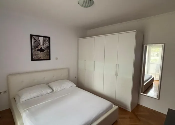 Mladeng Apartament Trogir