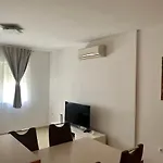 Mladeng Apartament