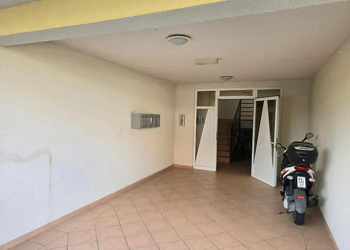 Mladeng Apartment